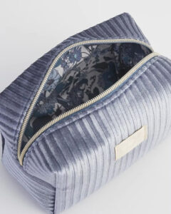 Custom Compact Cosmetic Pouch6