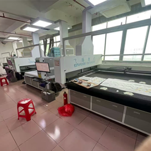 Laser-Cutting-Machine-1.png